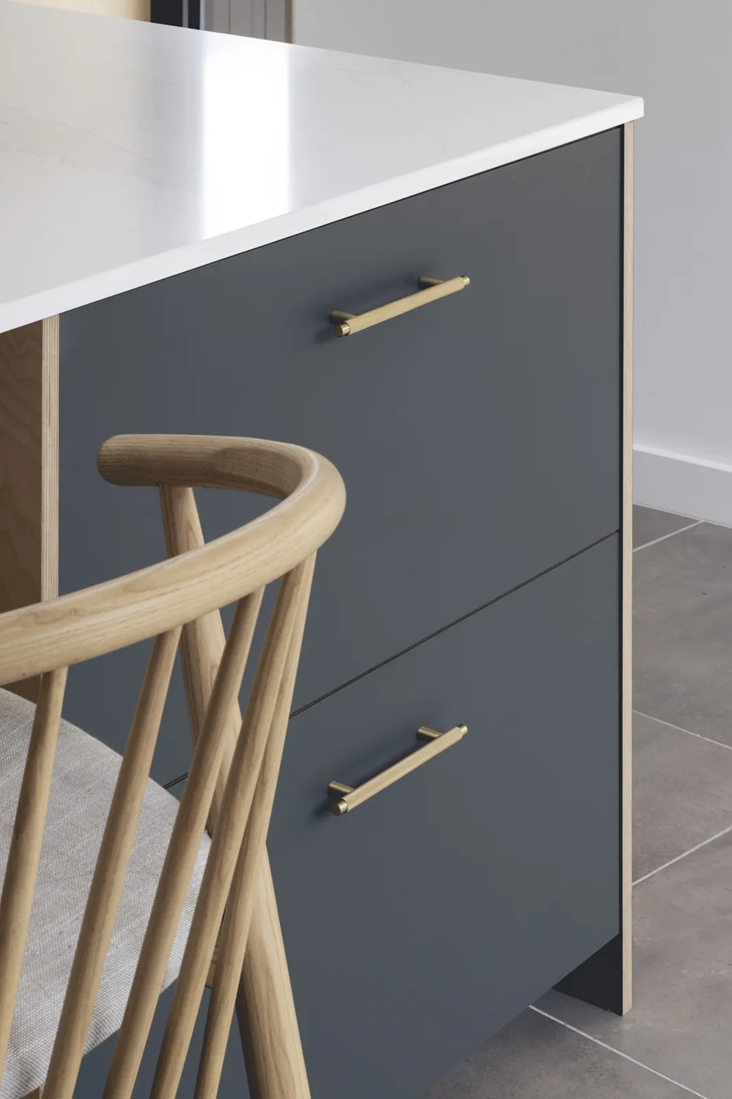 Curve House: Kitchen detail