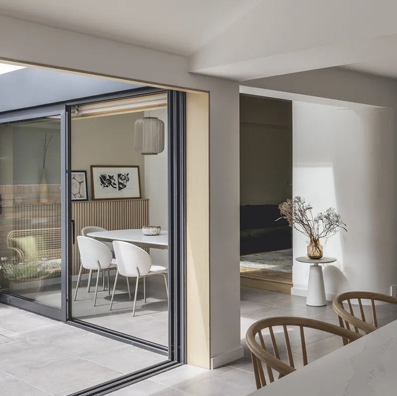 Curve House – residential extension project in Cardiff by Studio Gennaio